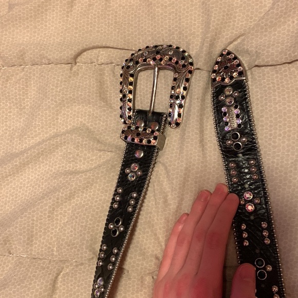 SOLD. B.B belt (B.B Simon) belt black with swarovski crystal all around - Picture 5 of 8